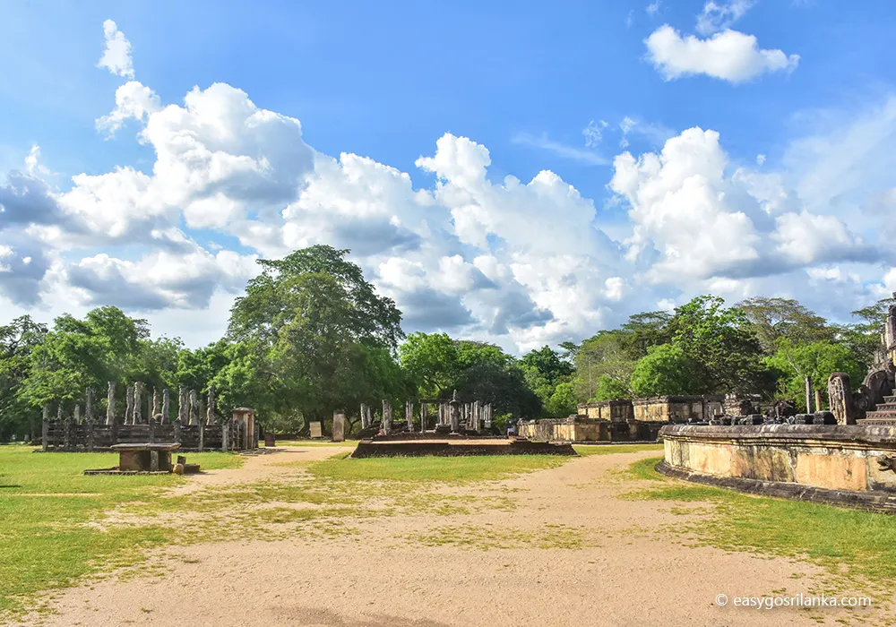 Polonnaruwa Ancient City, Sacred Quadrangle