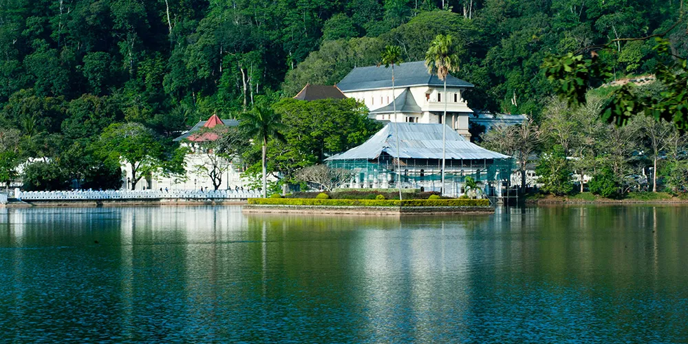 Temple of the Sacred Tooth Relic