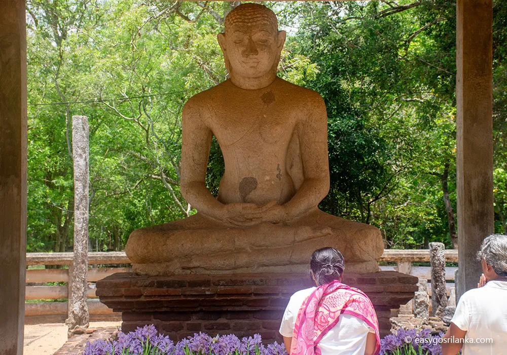 Anuradhapura: The Samadhi Statue